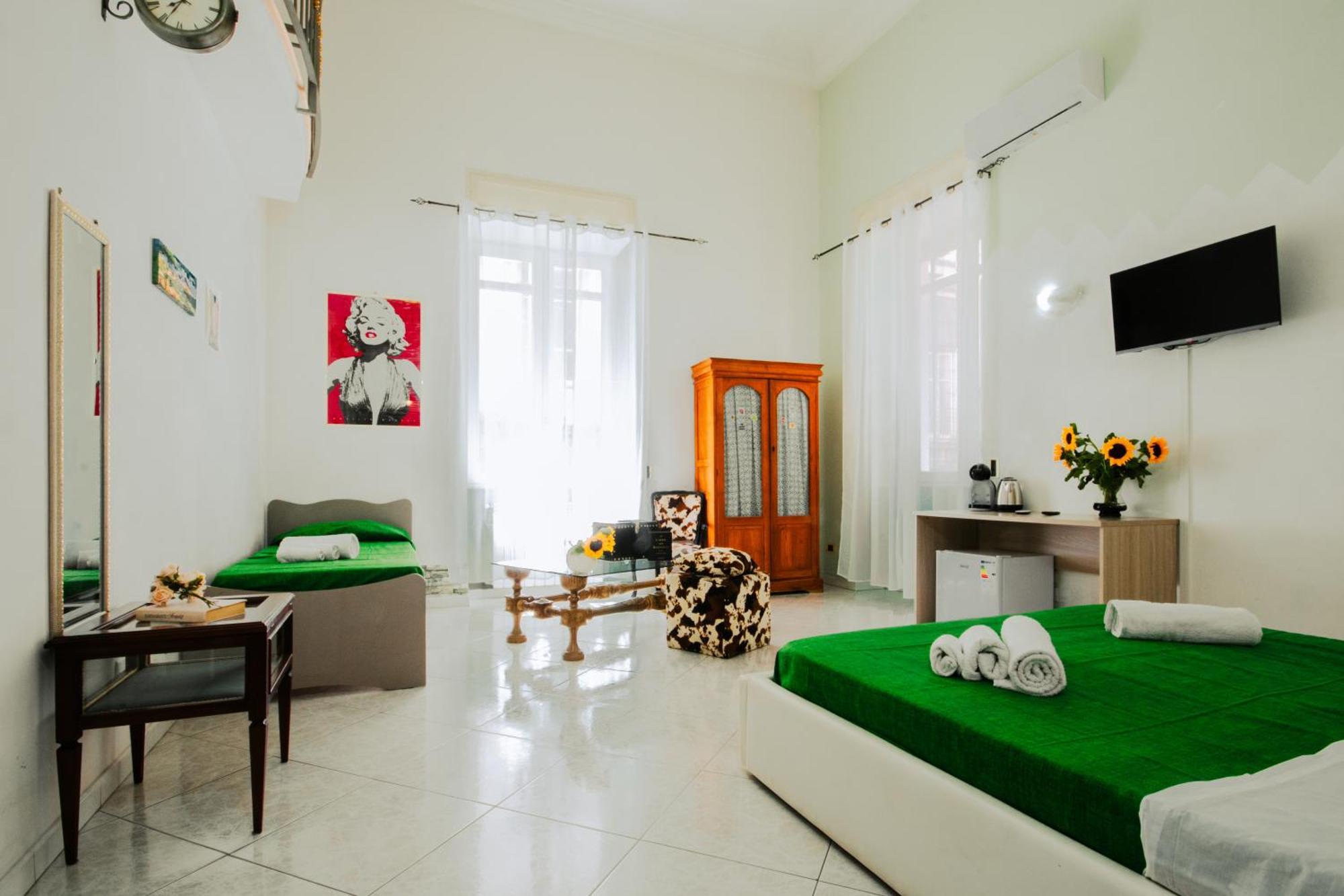 Napoli Centro, Dm Suites Экстерьер фото