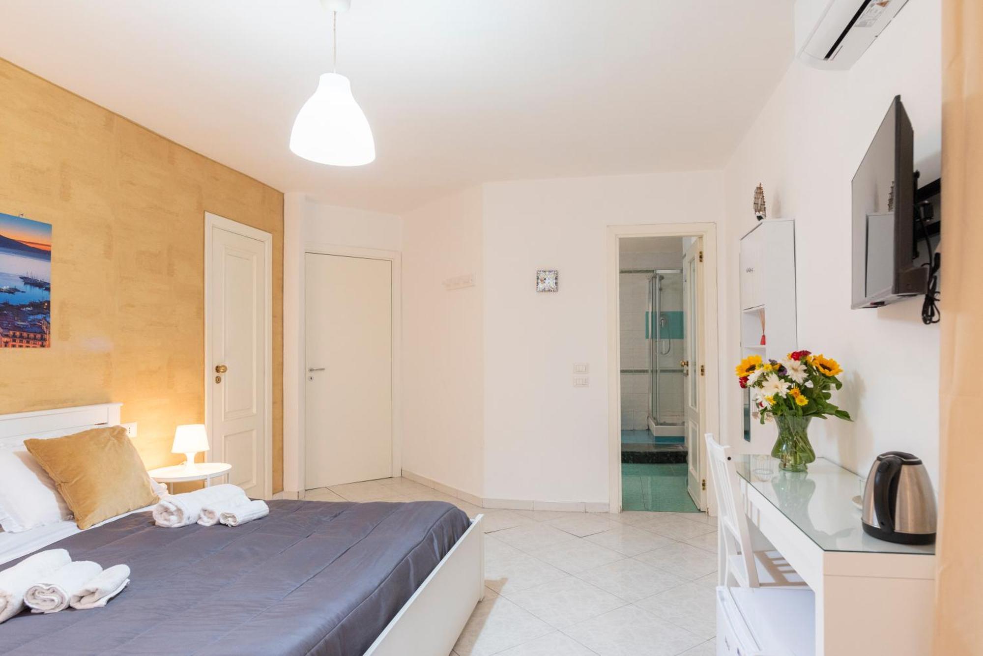 Napoli Centro, Dm Suites Экстерьер фото