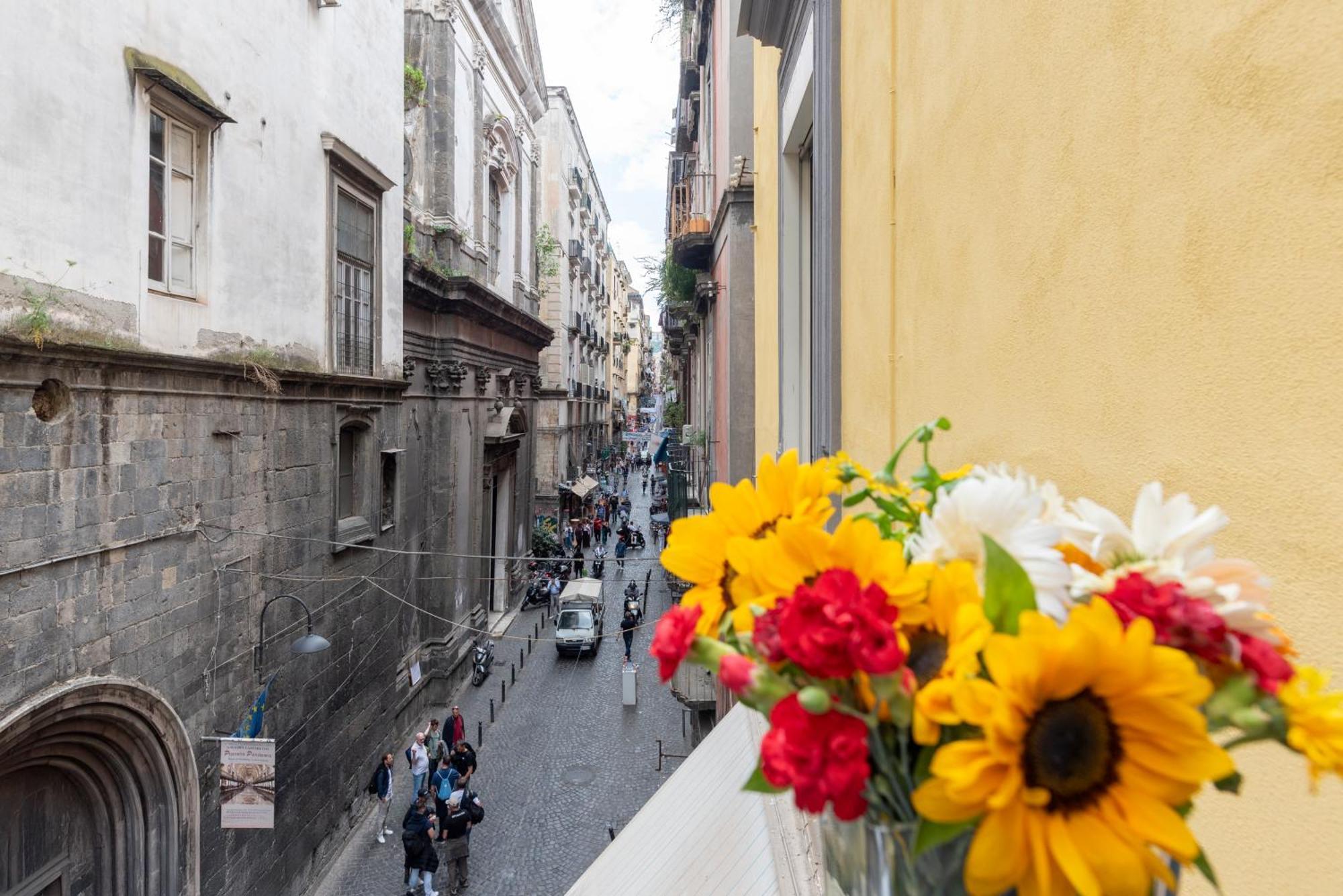 Napoli Centro, Dm Suites Экстерьер фото