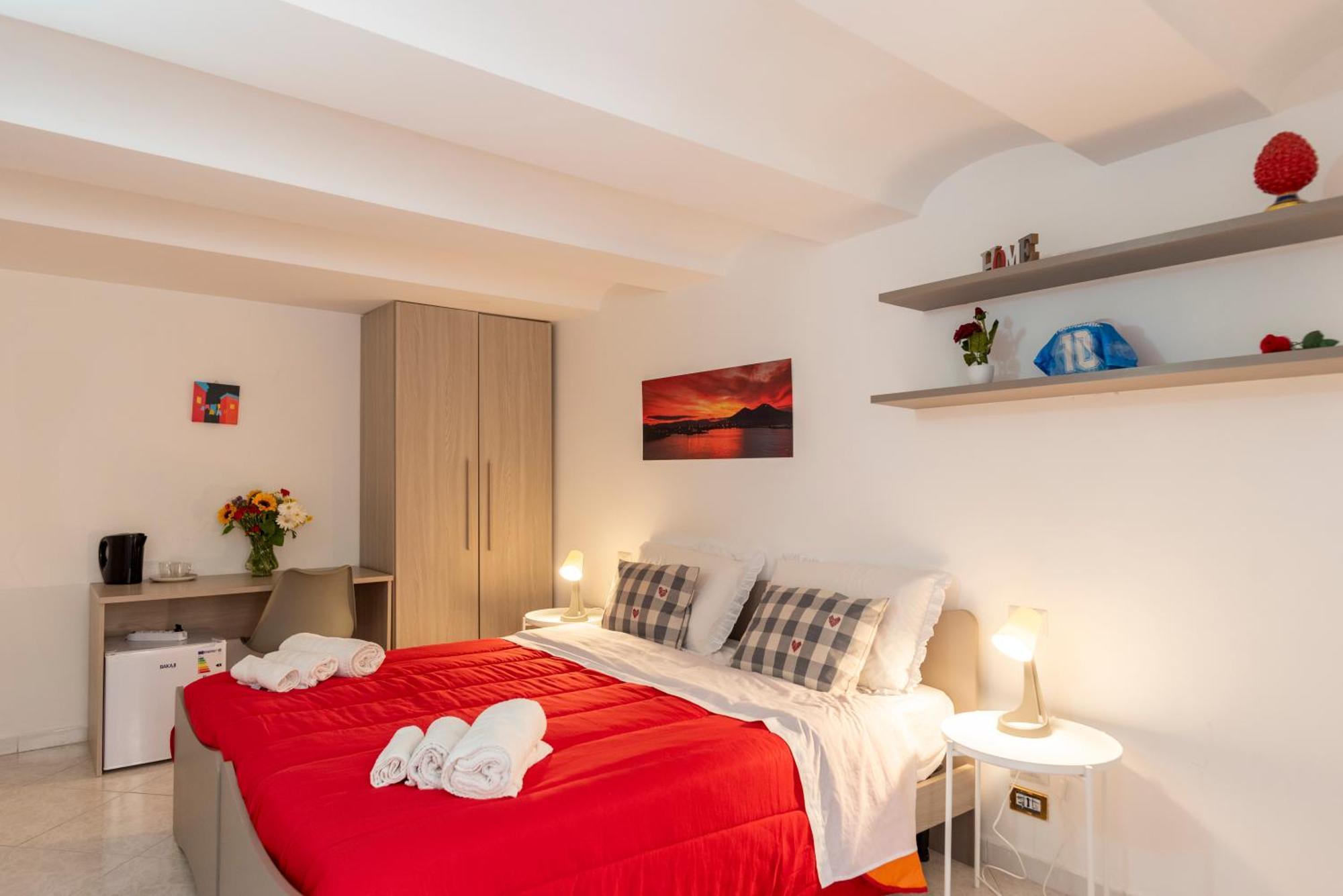 Napoli Centro, Dm Suites Экстерьер фото