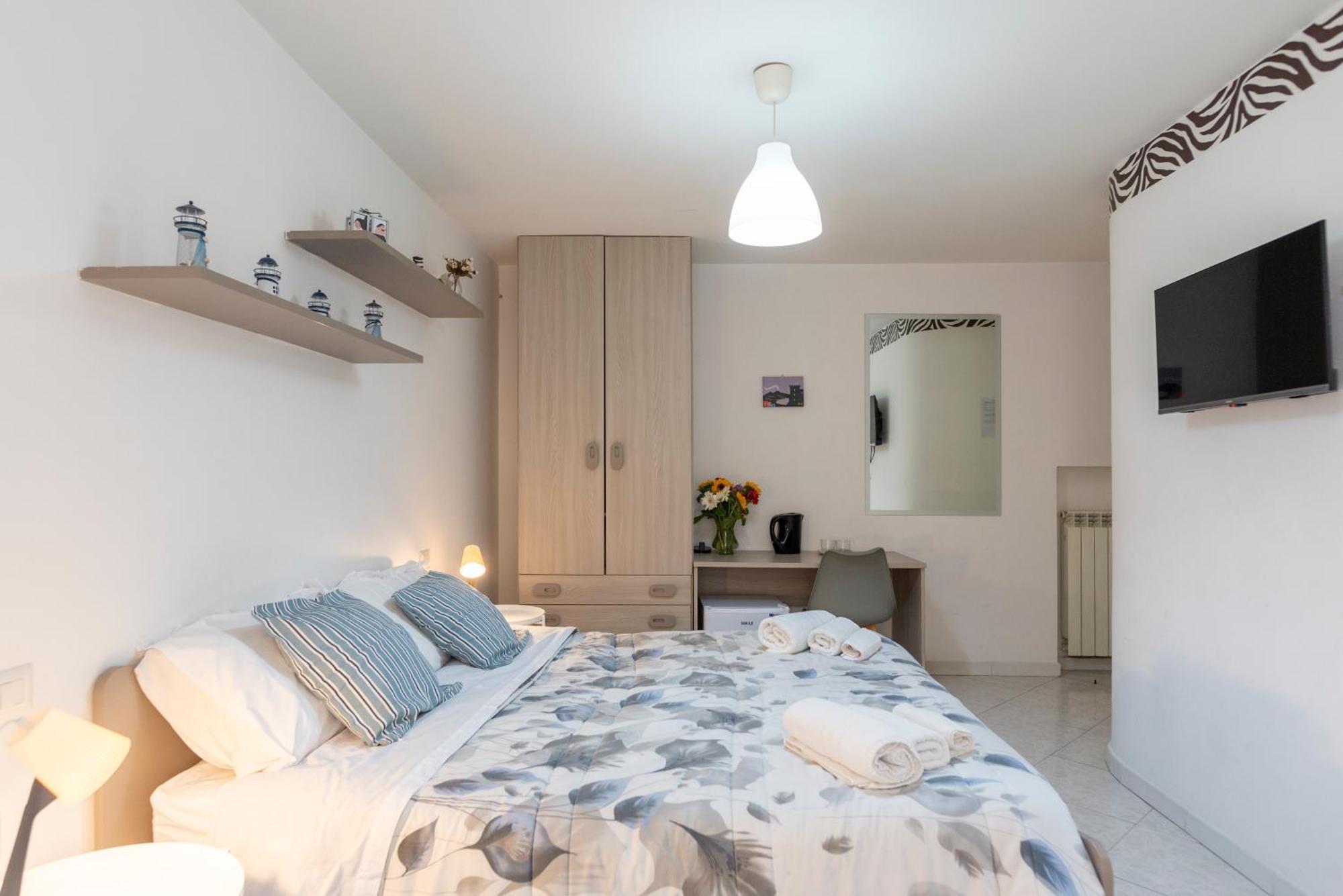 Napoli Centro, Dm Suites Экстерьер фото
