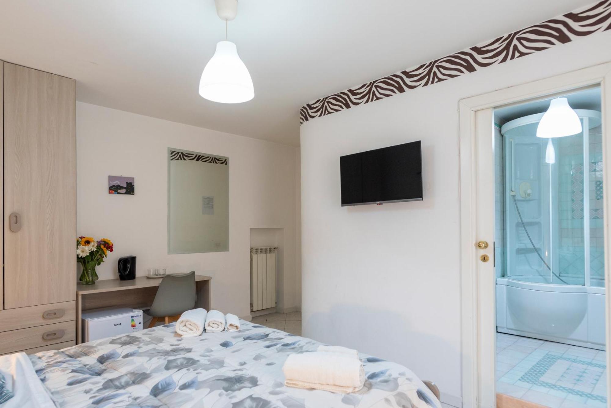 Napoli Centro, Dm Suites Экстерьер фото