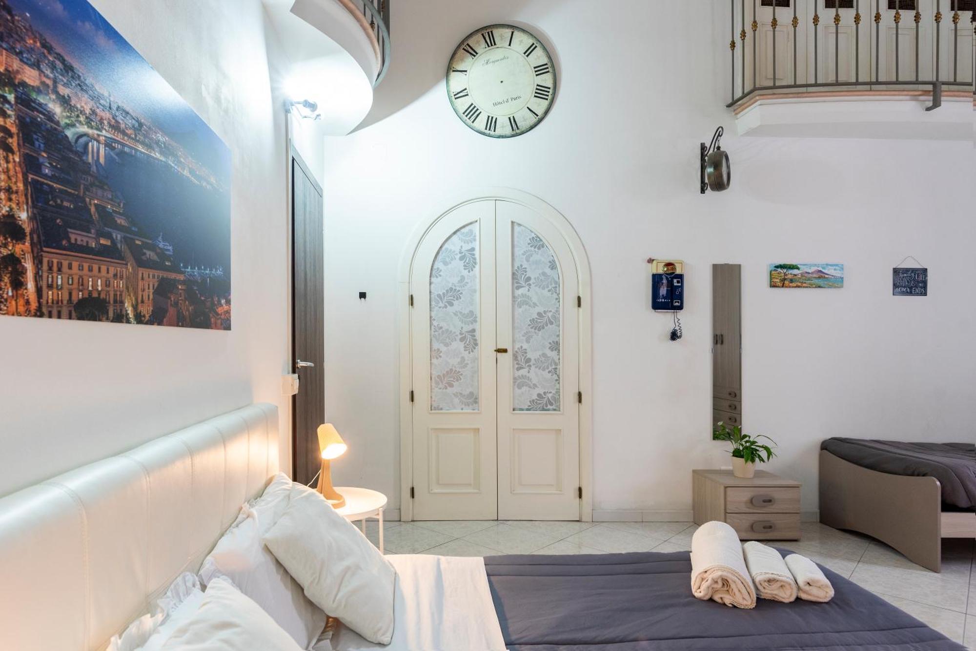 Napoli Centro, Dm Suites Экстерьер фото