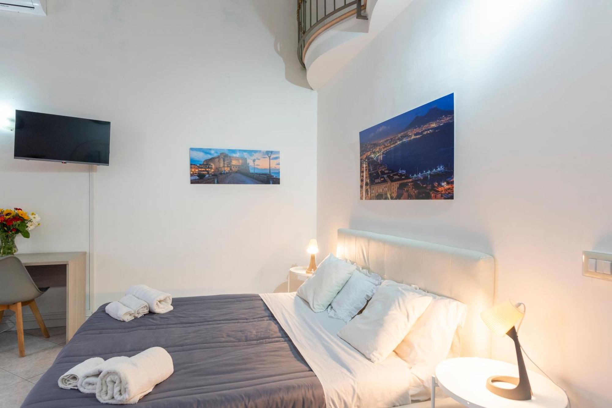 Napoli Centro, Dm Suites Экстерьер фото