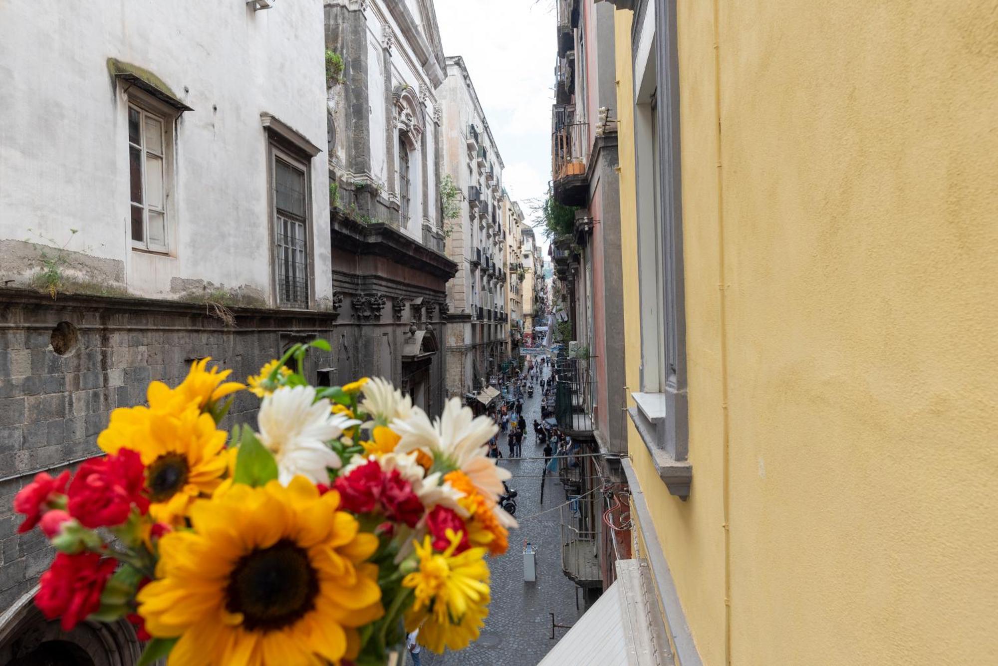 Napoli Centro, Dm Suites Экстерьер фото